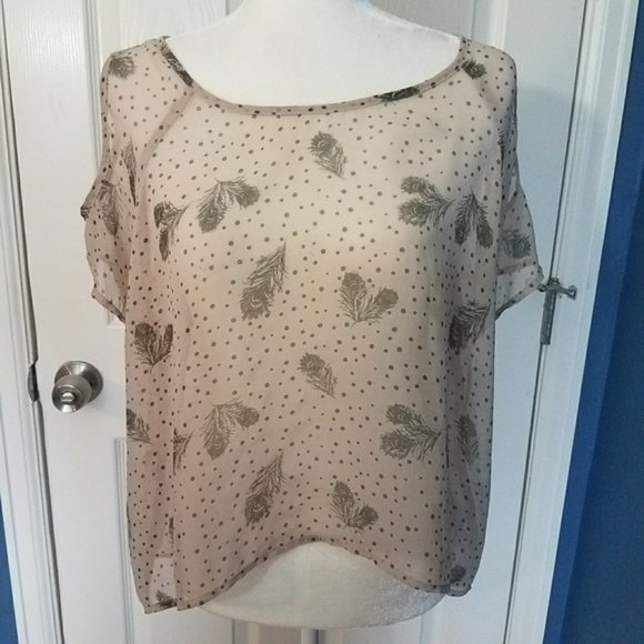 Chloe K Feather Print Blouse - Picture 1 of 9